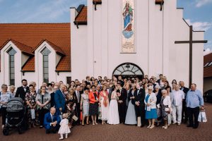 reportaz-slubny-Gosia-Lukasz-slub-kosciol-NMP-Wspomozycielki-Wiernych-Niemcz-wesele-Restauracja-3V6-City-Hotel-Bydgoszcz-103